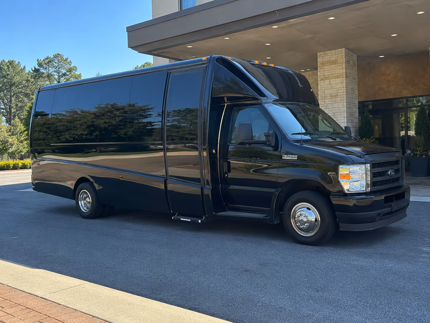 thornton hospital and campus shuttle bus rentals