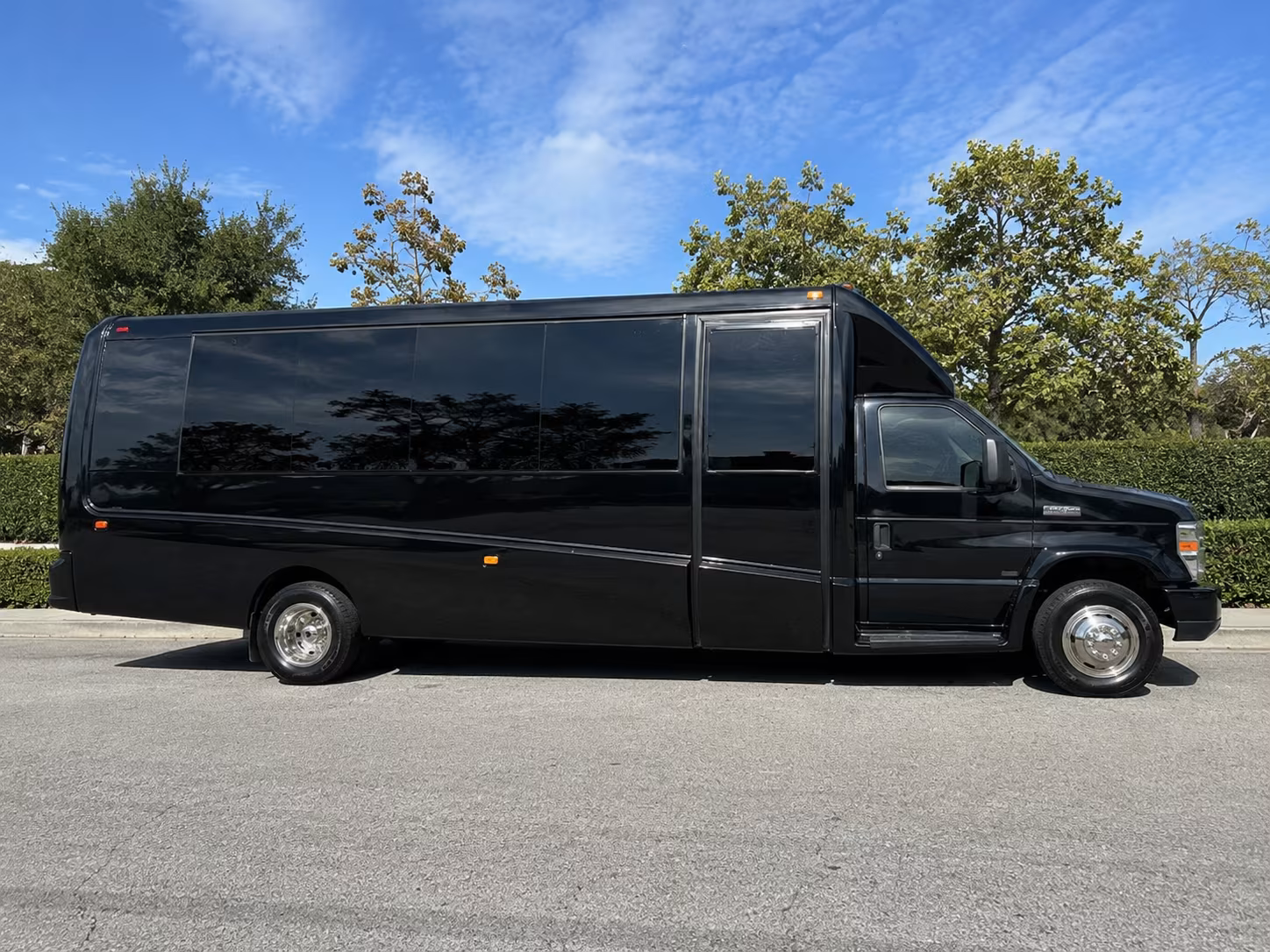 thornton parking shuttle and park and ride bus rentals